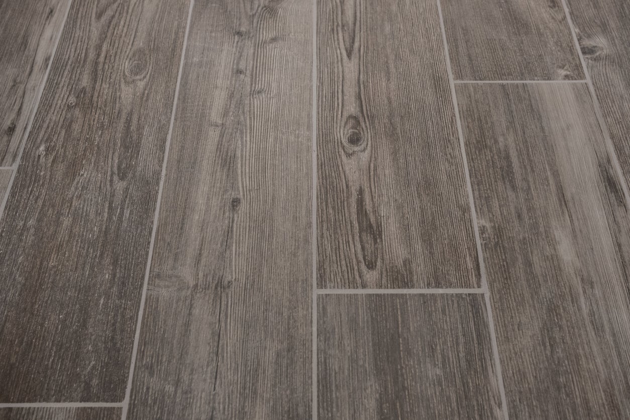 Patio Tiles With Wood Grain, Porcelain Tile That Looks Like Wood For Outdoors