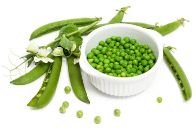 Thomas Laxton Pea Pods And A Bowl Full Of Peas