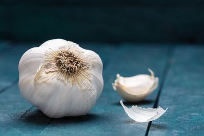 Whole Garlic Bulb