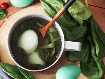 Eggs In Spinach Dye
