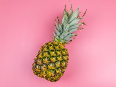 What Is A Pink Pineapple - Pink Pineapple Fruit Facts
